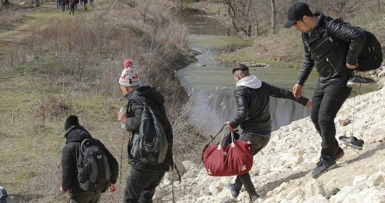 Toύρκοι χαρτογραφούν όλα τα περάσματα και τον ορεινό όγκο της Ροδόπης - Προετοιμασίες σύγκρουσης στον Έβρο